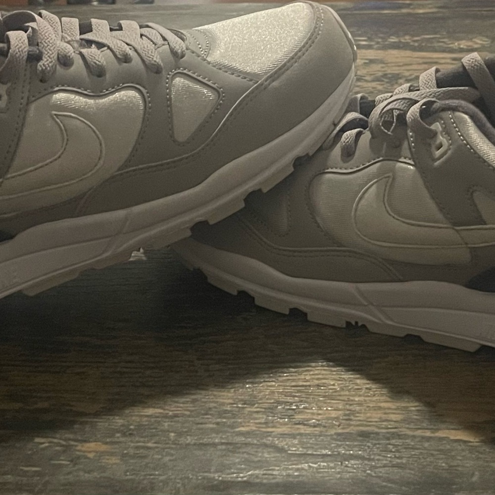 Nike Air Span II White and Gray Sneakers